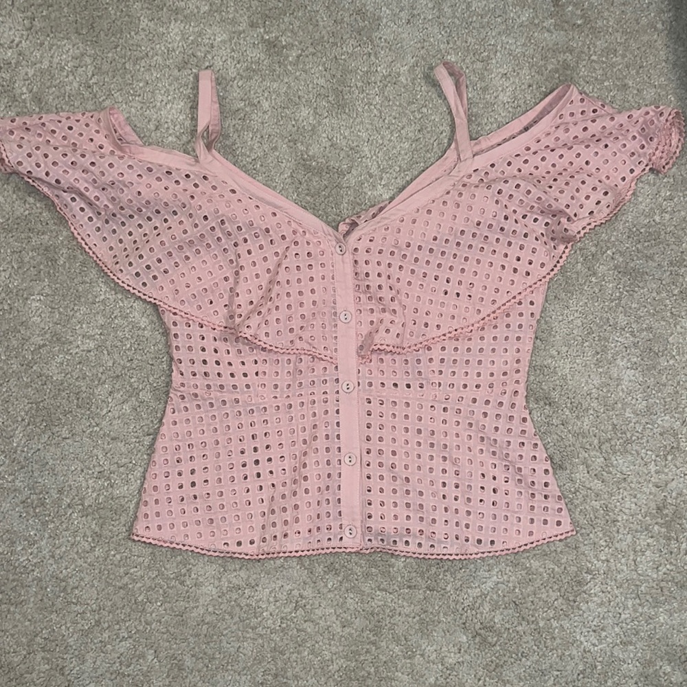 bbdakota nwot top women’s sz small in color pink